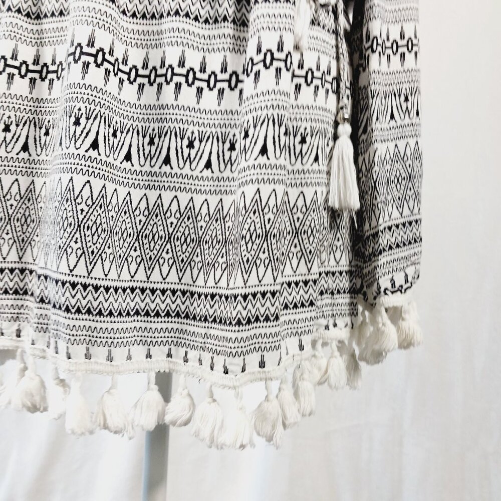 Blue Island Swim Cover Up, Size Medium, Black & White Print With White Pom Trim - Picture 5 of 16